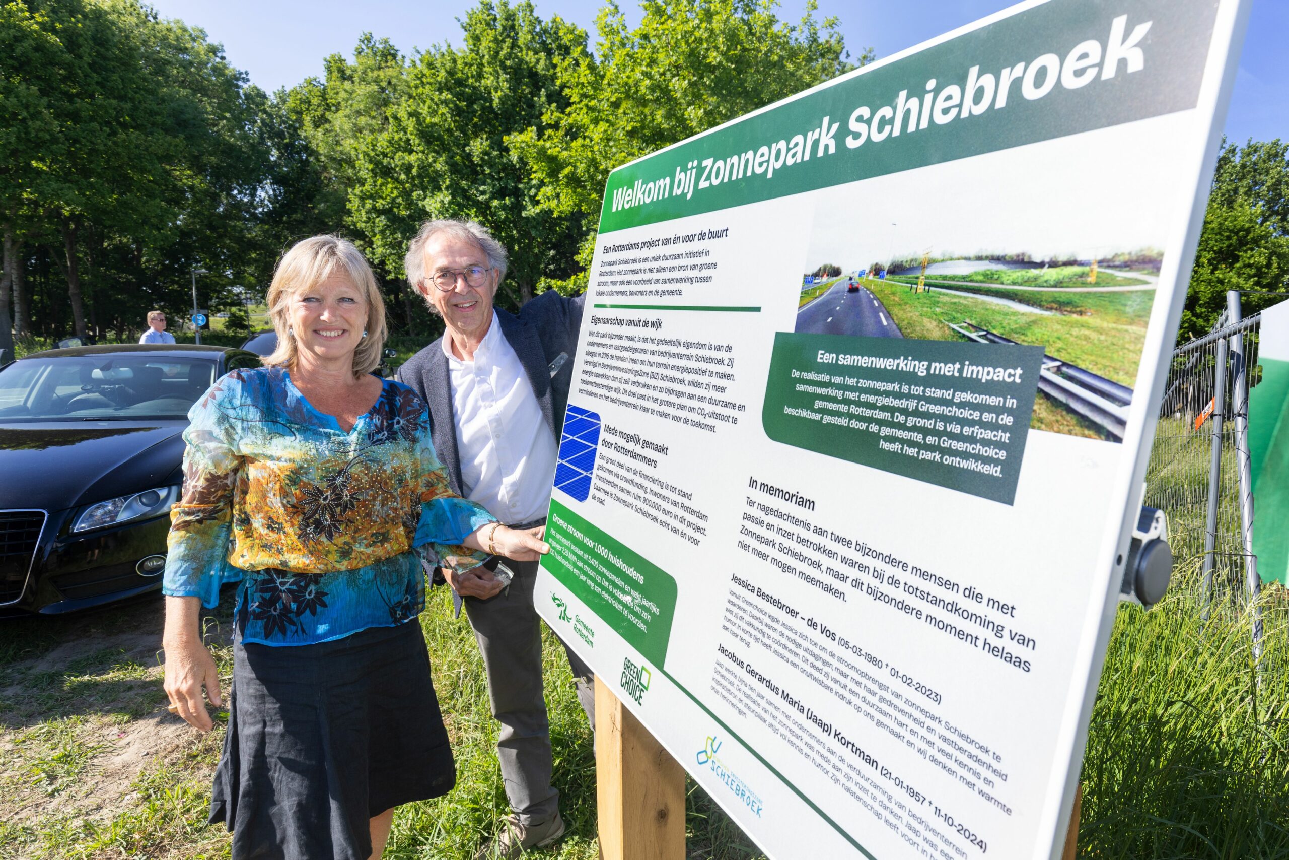 Wethouder Chantal Zeegers Rotterdam opent het Zonnepark