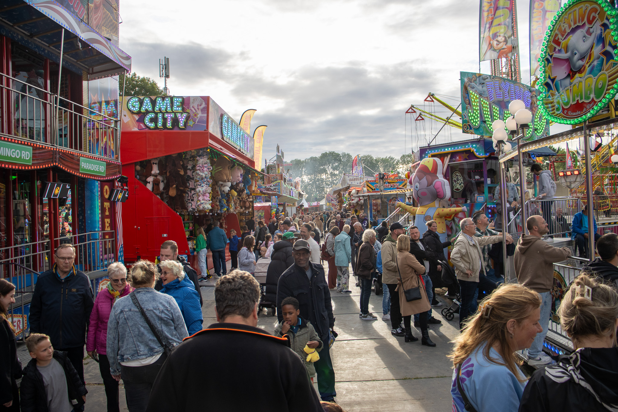 Kermis Heenvliet van start