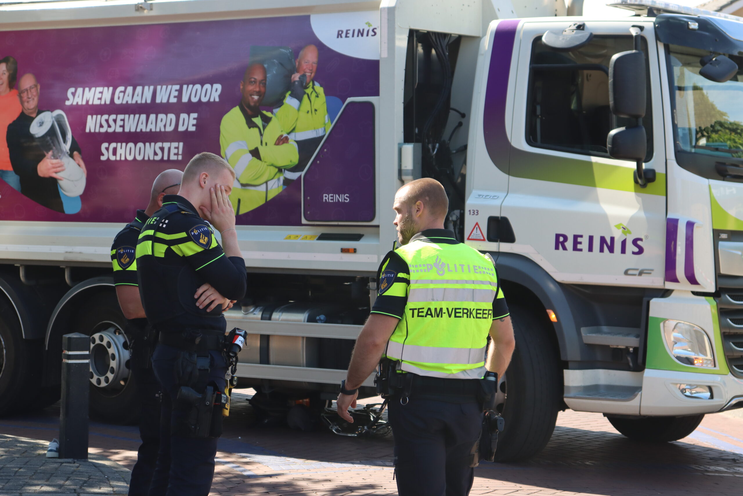 Fietser aangereden door vuilniswagen in Zuidland