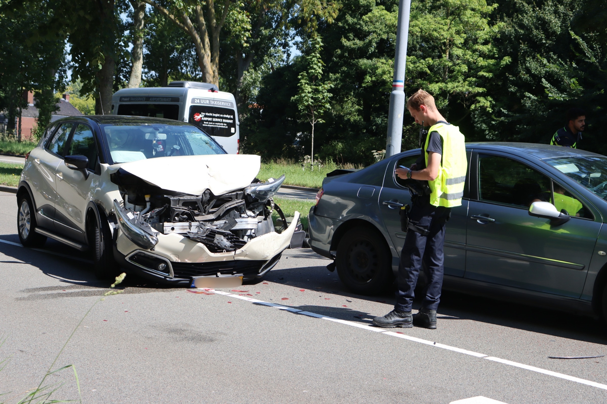Drie auto’s betrokken bij kettingbotsing op Aveling Hoogvliet